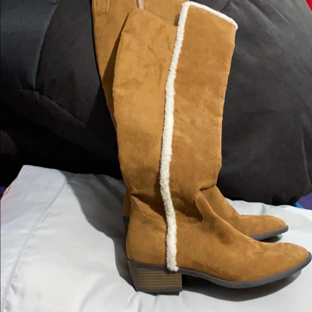 Mia Boots